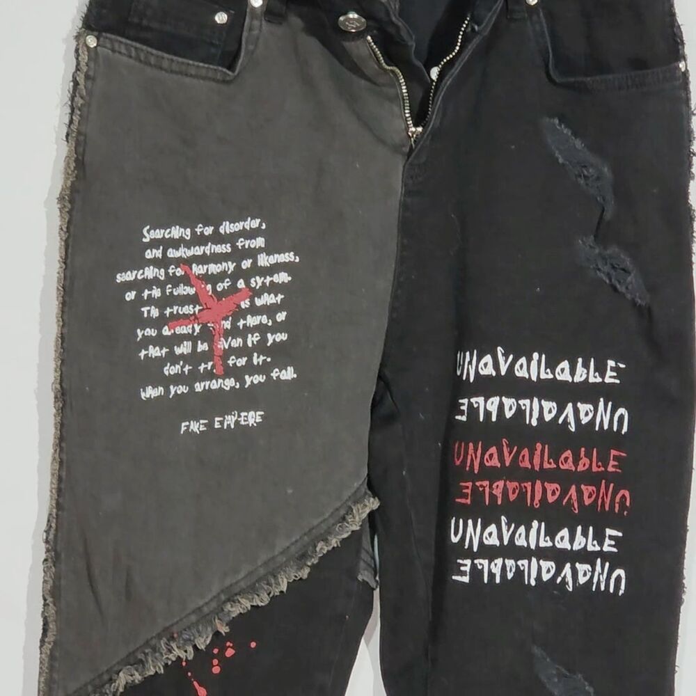 JK Attire Fake Empire Text Graphic Split Color Punk Jeans in Black / Grey 14